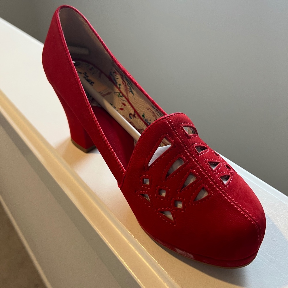 Miss L-Fire Bernie, SZ39/8.5